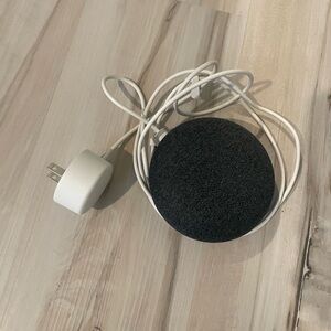 Google Smart Speaker in Charcoal and White